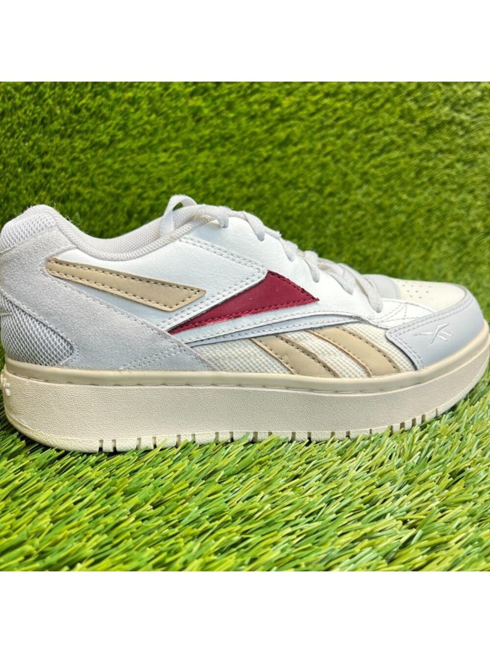 Reebok Club C Double Revenge Womens Size 6 White Athletic Leather Shoes Sneakers